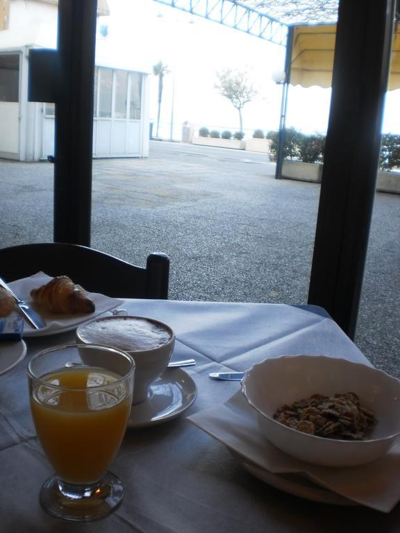 Hotel Milano Iseo Buitenkant foto