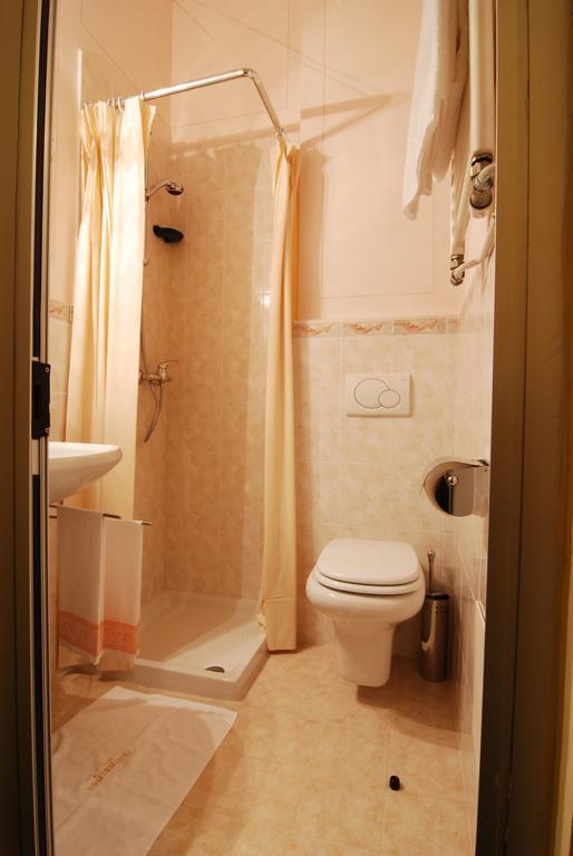 Hotel Milano Iseo Buitenkant foto